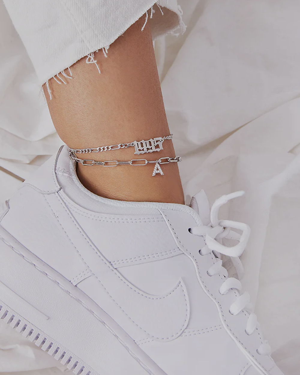 DATE FUSSKETTE